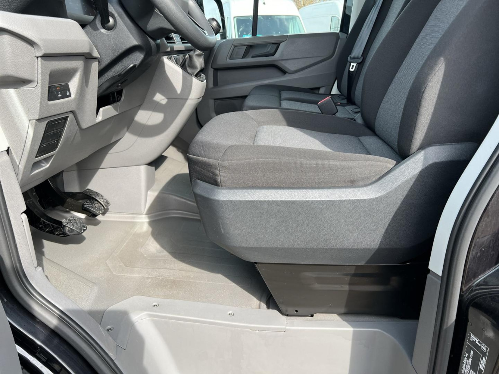 Volkswagen Crafter Kasten mittlerer Radstand