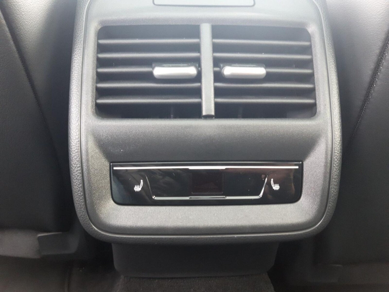 Volkswagen Passat – Bild 19