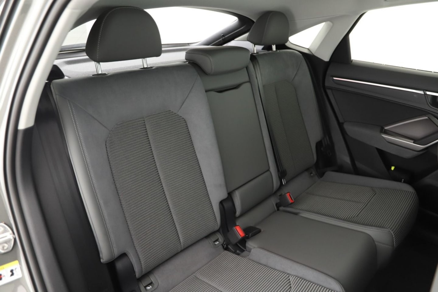 Bild über Audi Q3 Sportback S line 35 TFSI S tronic - für weitere Informationen kontaktieren Sie den Audi Partner