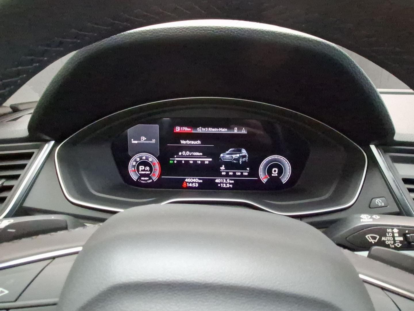 Bild über Audi Q5 Sportback 40 TFSI quattro S tronic - für weitere Informationen kontaktieren Sie den Audi Partner