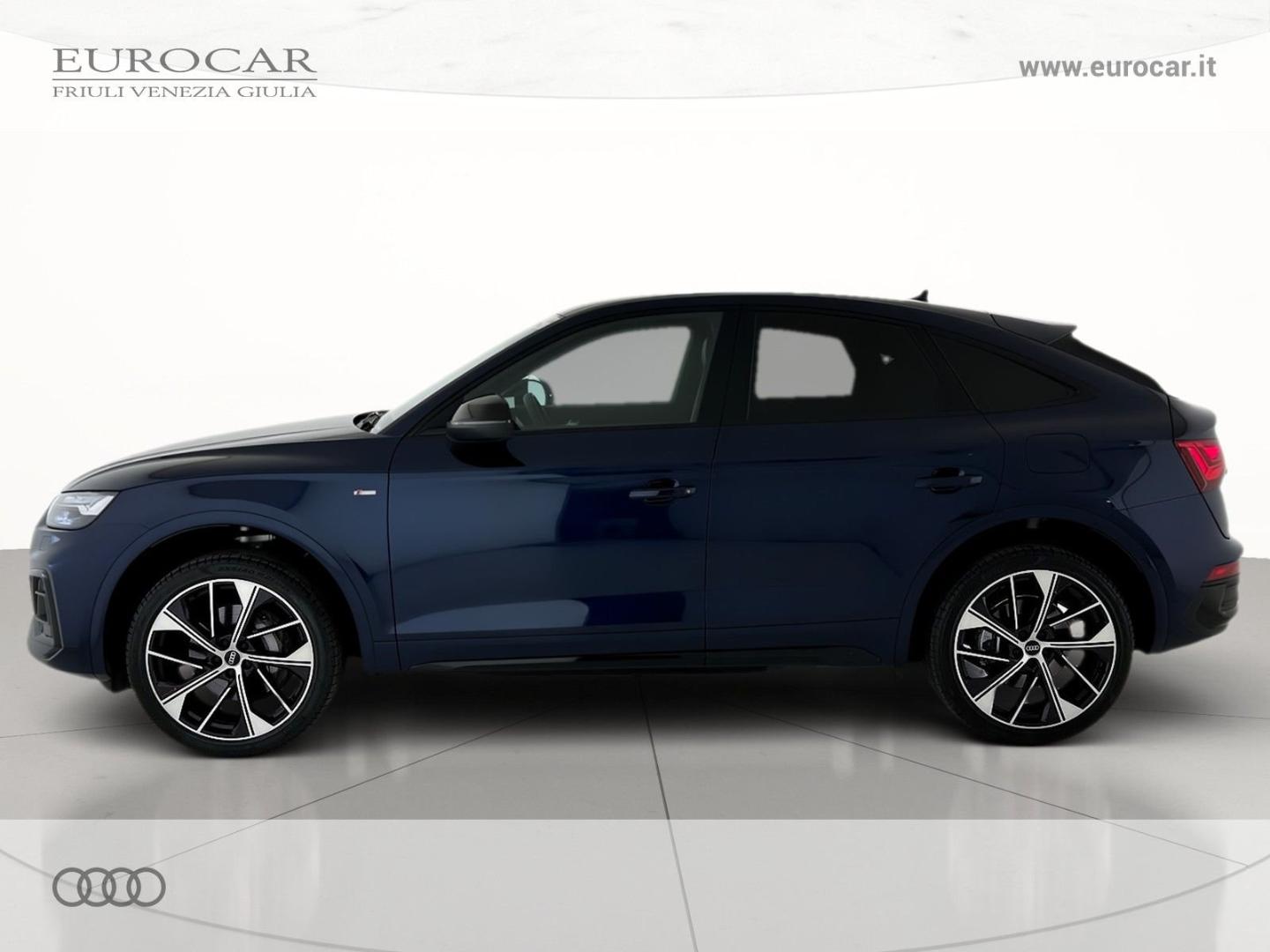 Image about Audi Q5 Sportback TFSI e Identity Black 50 TFSI e quattro 220 kW (299 CV) S tronic