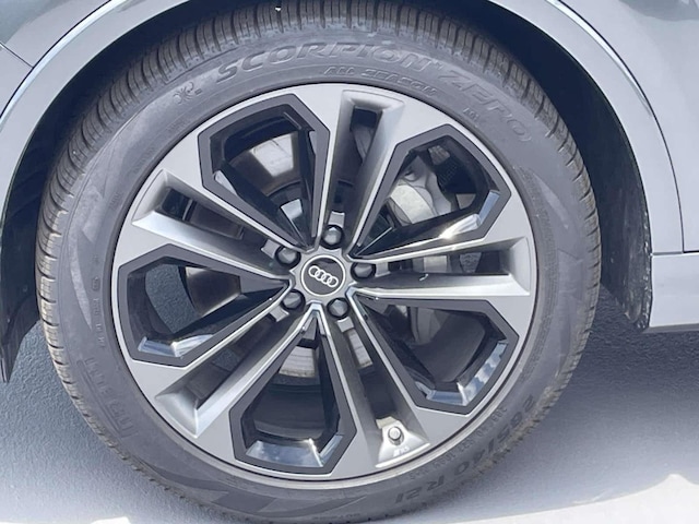 2026 Audi Q7 S Line Premium Plus - Photo 14