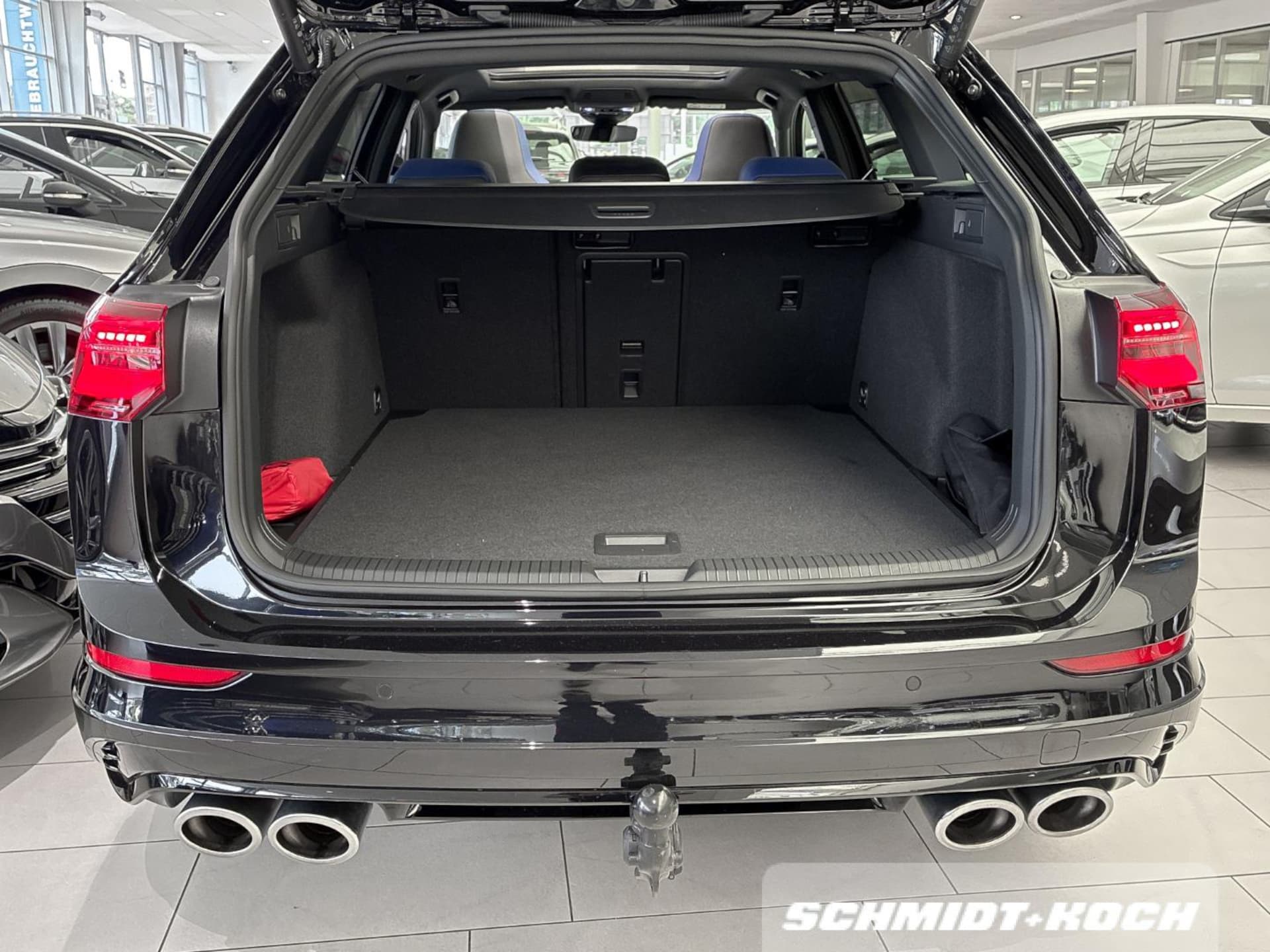 Volkswagen Golf Variant R