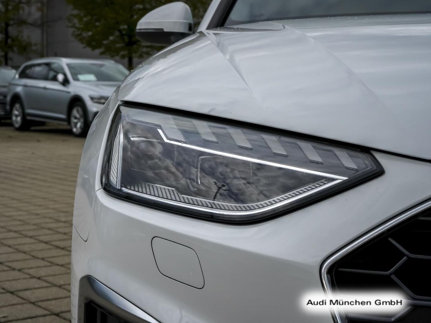 Bild über Audi A4 Avant S line 40 TFSI quattro S tronic - für weitere Informationen kontaktieren Sie den Audi Partner