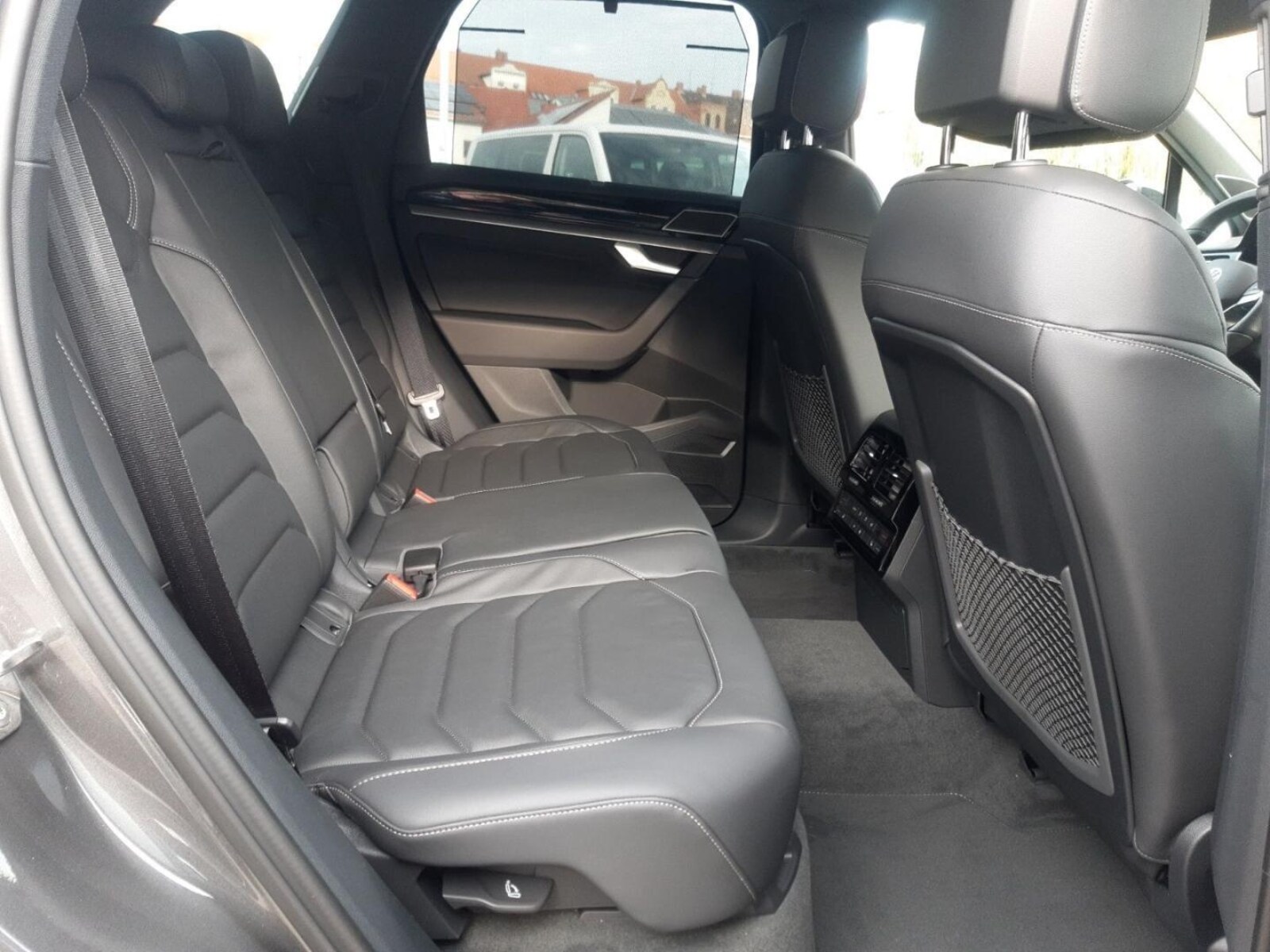 Volkswagen Touareg – Bild 9