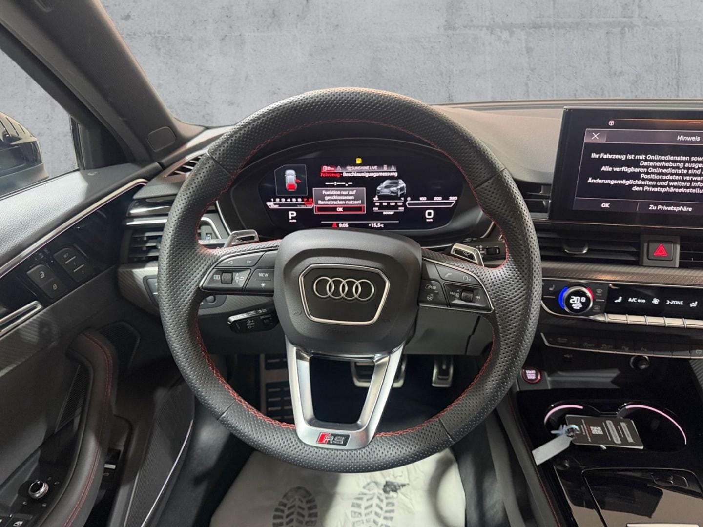 Bild über Audi RS 4 Avant TFSI quattro tiptronic - für weitere Informationen kontaktieren Sie den Audi Partner