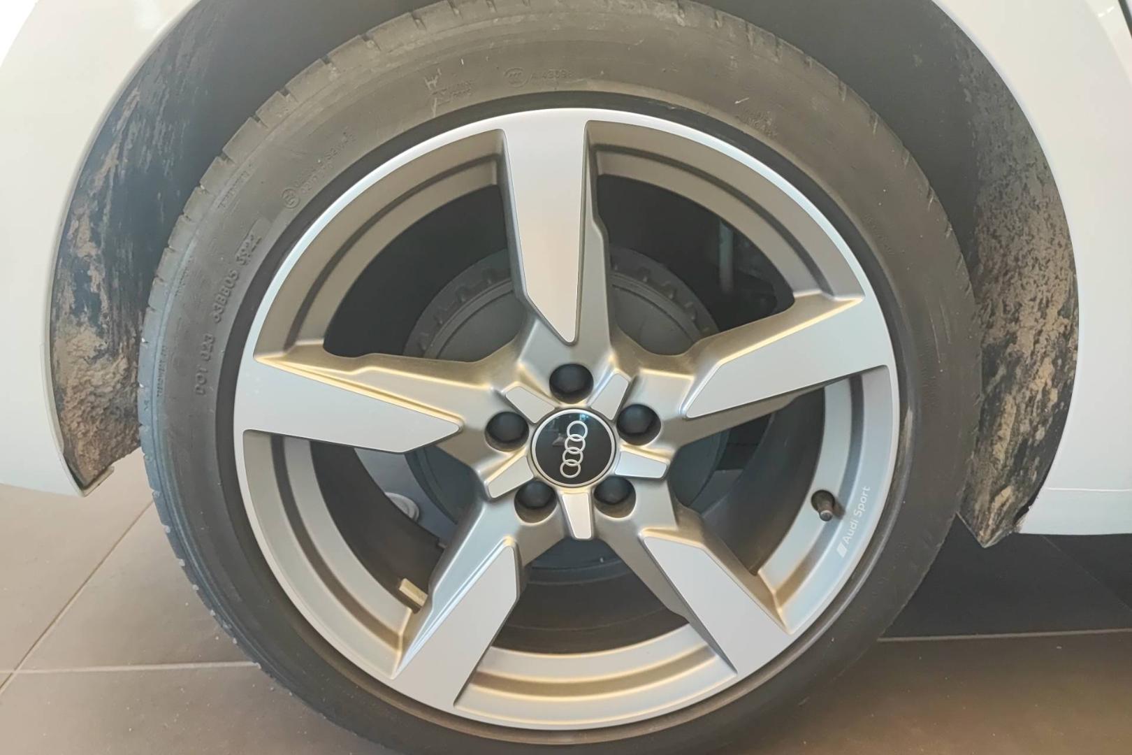 Image about Audi A1 Sportback Advanced 2 25 TFSI 70 kW (95 ch) 5 vitesses