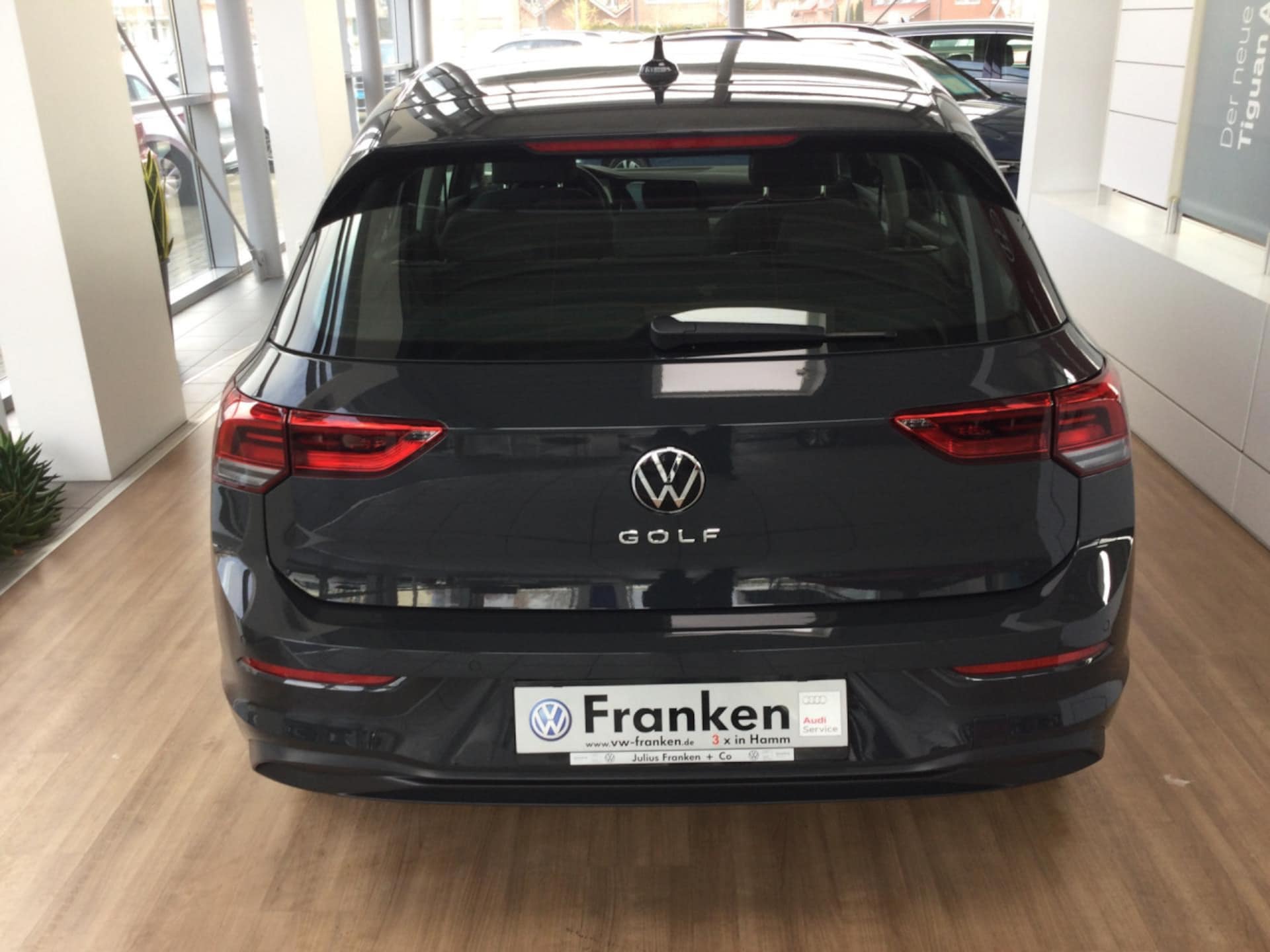 Volkswagen Golf Life