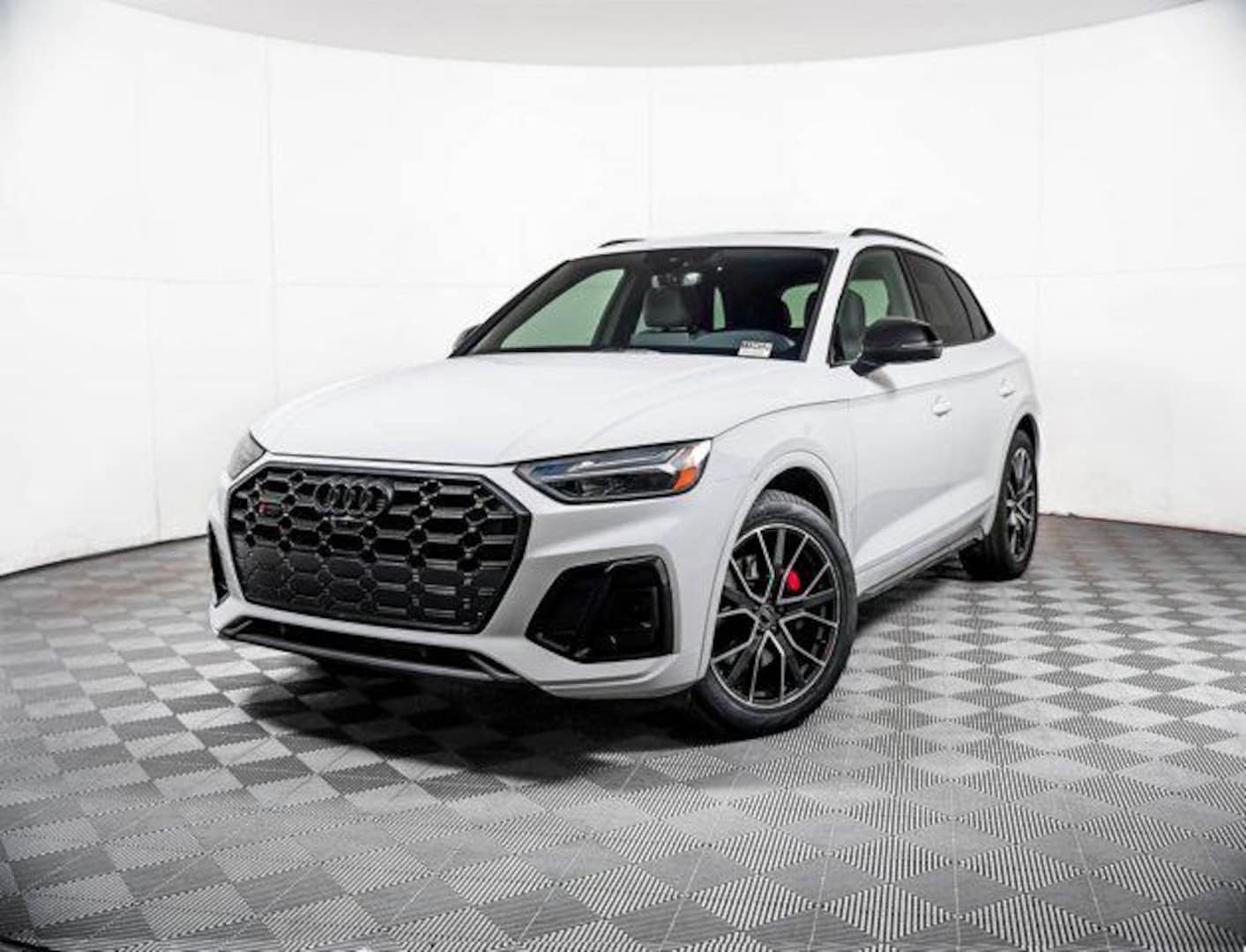 2024 Audi SQ5