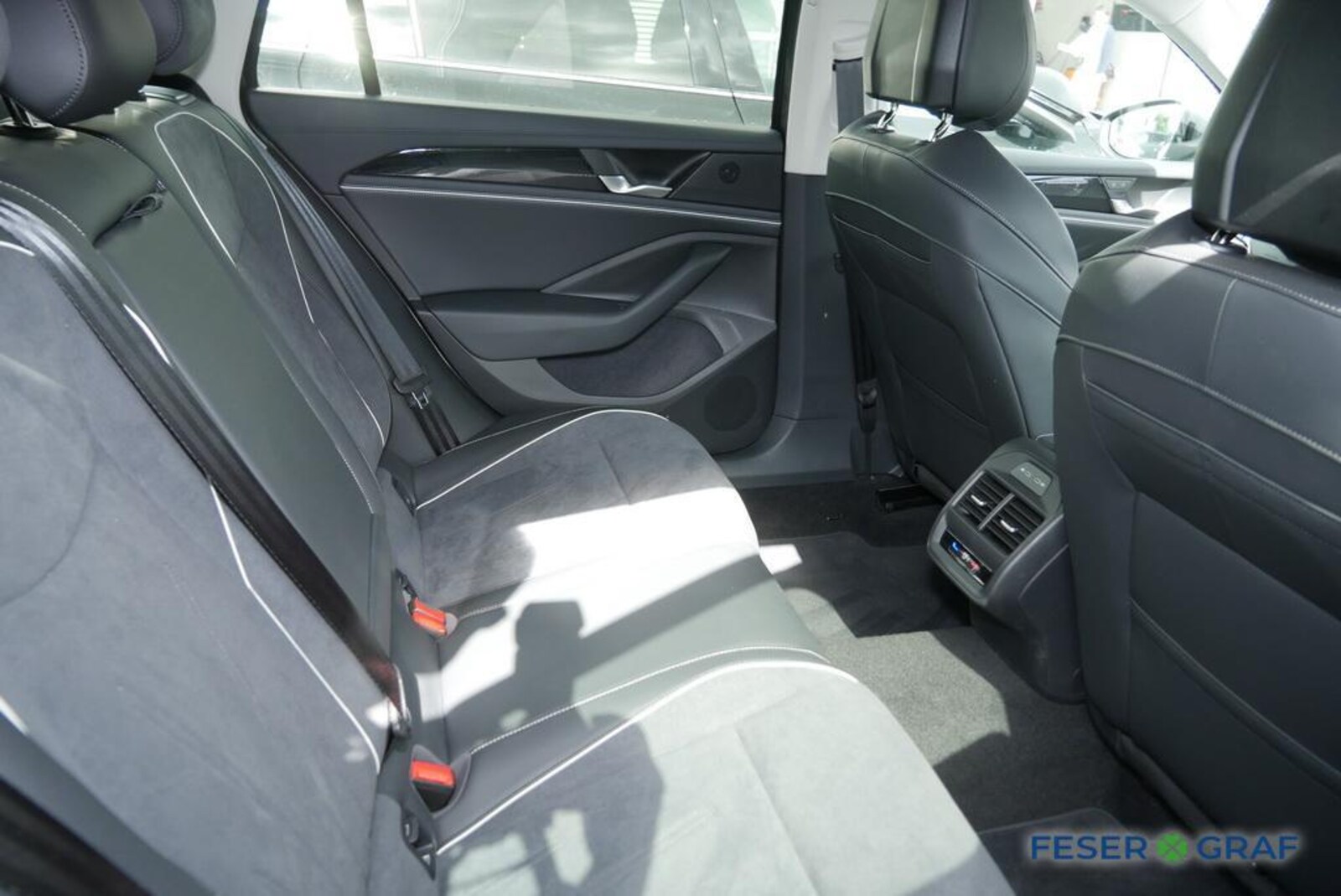 Volkswagen Passat – Bild 6