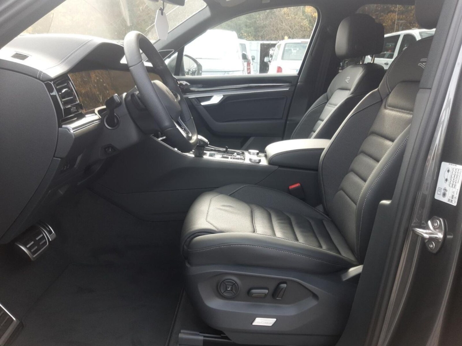 Volkswagen Touareg – Bild 11