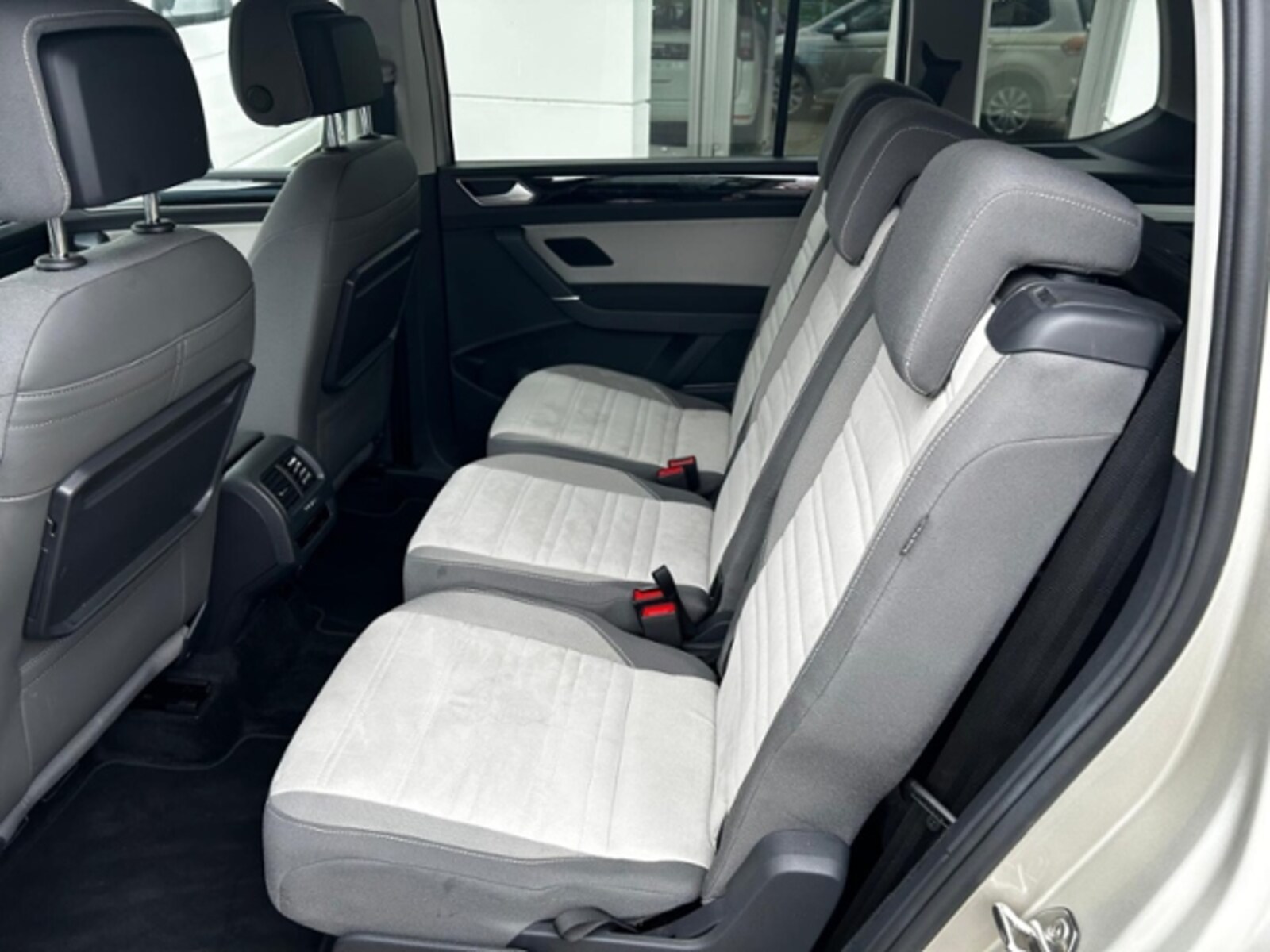 Volkswagen Touran – Bild 13