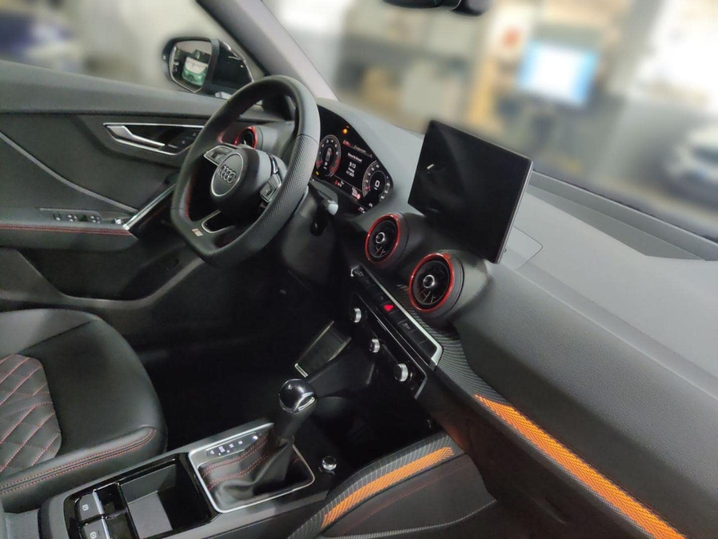 Bild über Audi Q2 S line 35 TFSI S tronic - für weitere Informationen kontaktieren Sie den Audi Partner