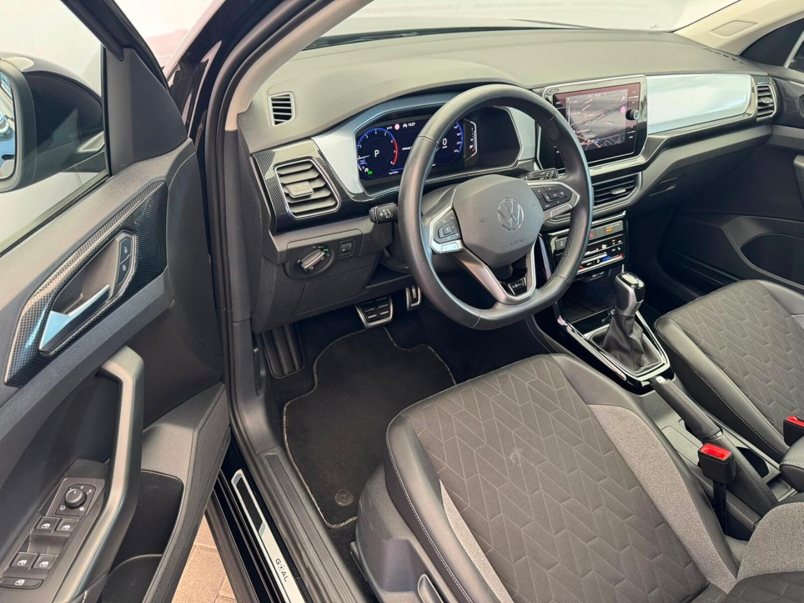Volkswagen T-Cross – Bild 10