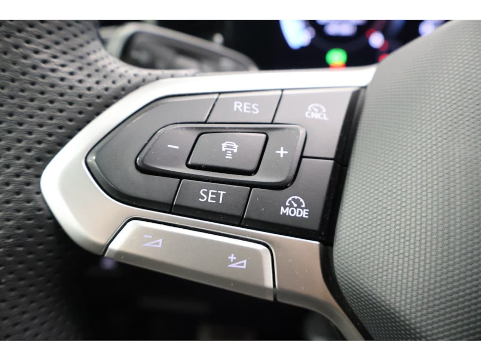 Volkswagen Tiguan – Bild 19