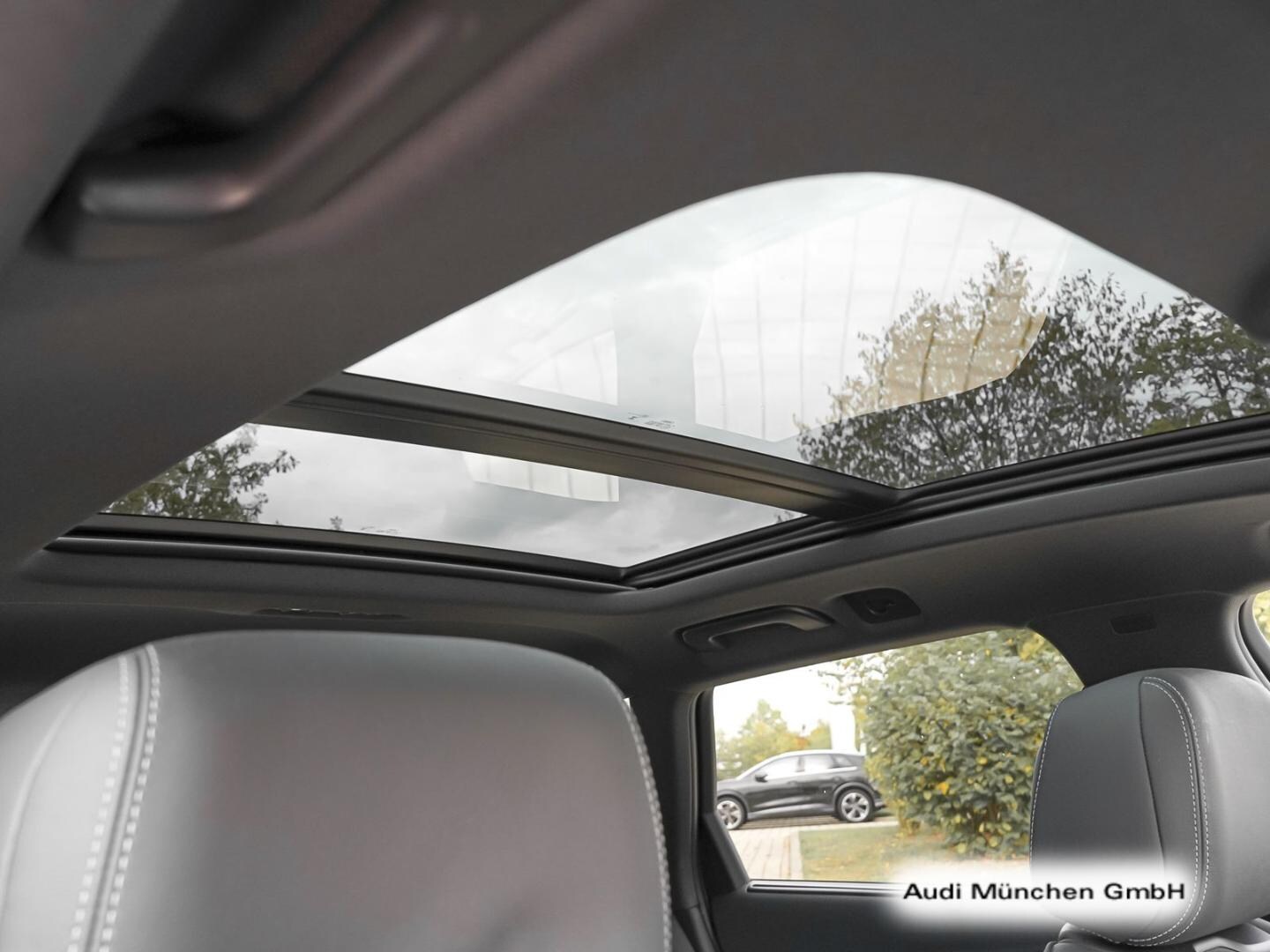 Bild über Audi A4 Avant S line 40 TFSI quattro S tronic - für weitere Informationen kontaktieren Sie den Audi Partner