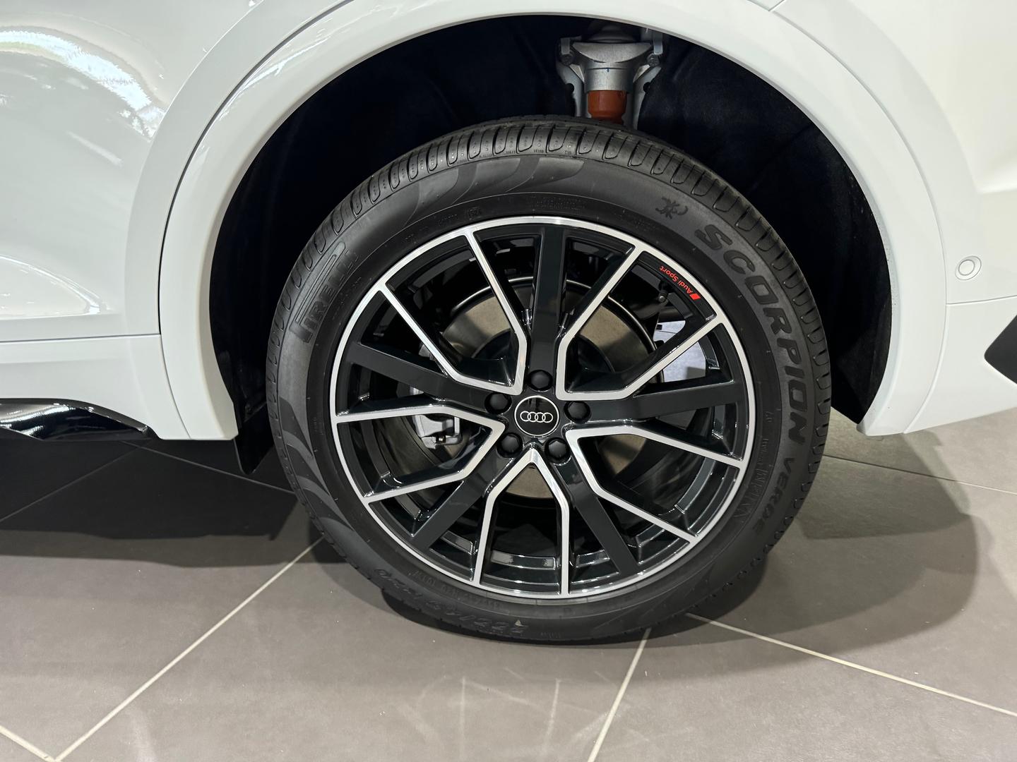 Image about Audi Q5 Sportback 40 TDI quattro S line 150 kW S tronic