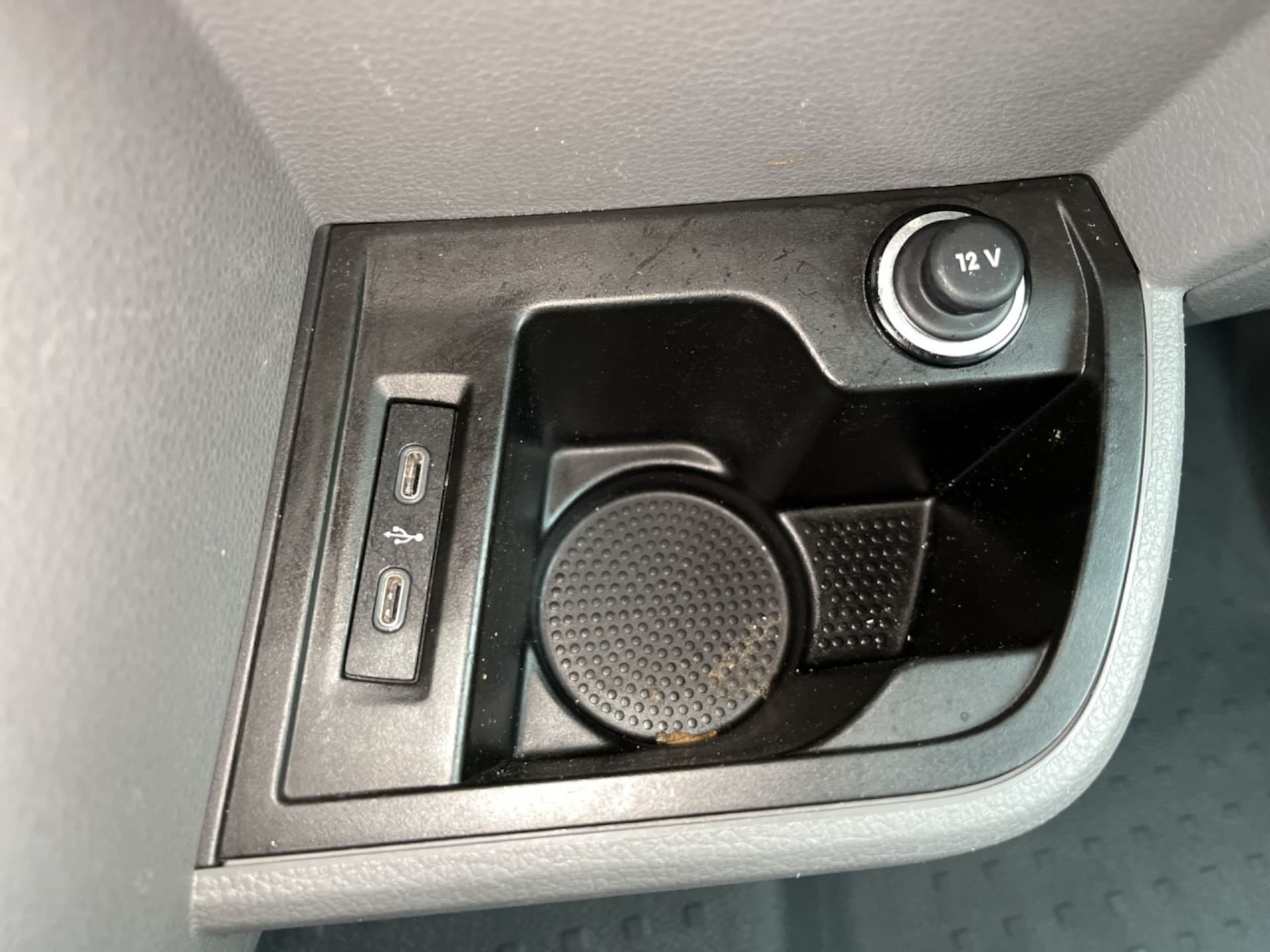 Volkswagen T6.1 Transporter Kasten langer Radstand