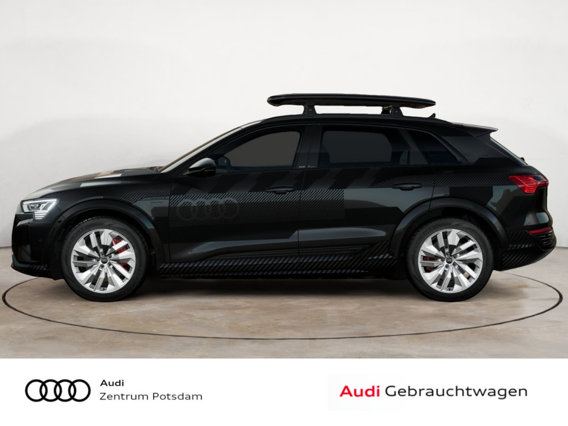 Audi Q8 e-tron edition Dakar