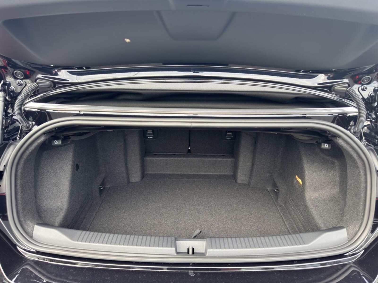 Volkswagen T-Roc Cabriolet – Bild 14