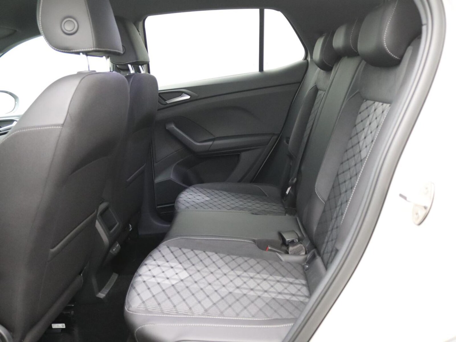 Volkswagen T-Cross – Bild 11