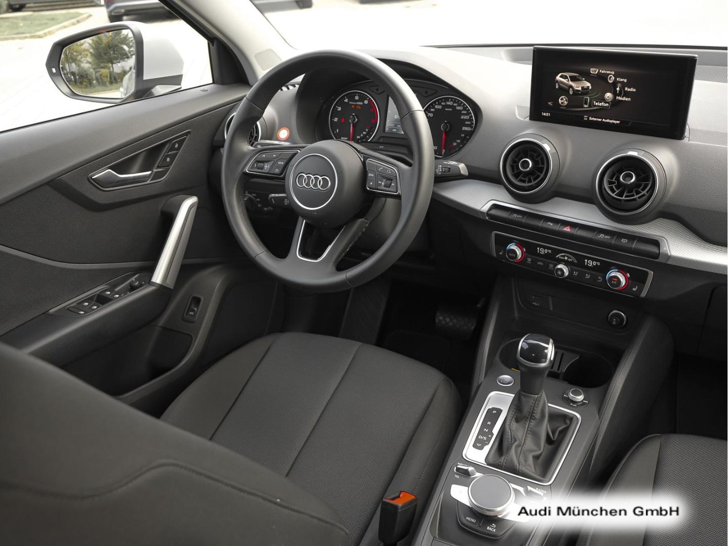 Bild über Audi Q2 35 TFSI S tronic - für weitere Informationen kontaktieren Sie den Audi Partner