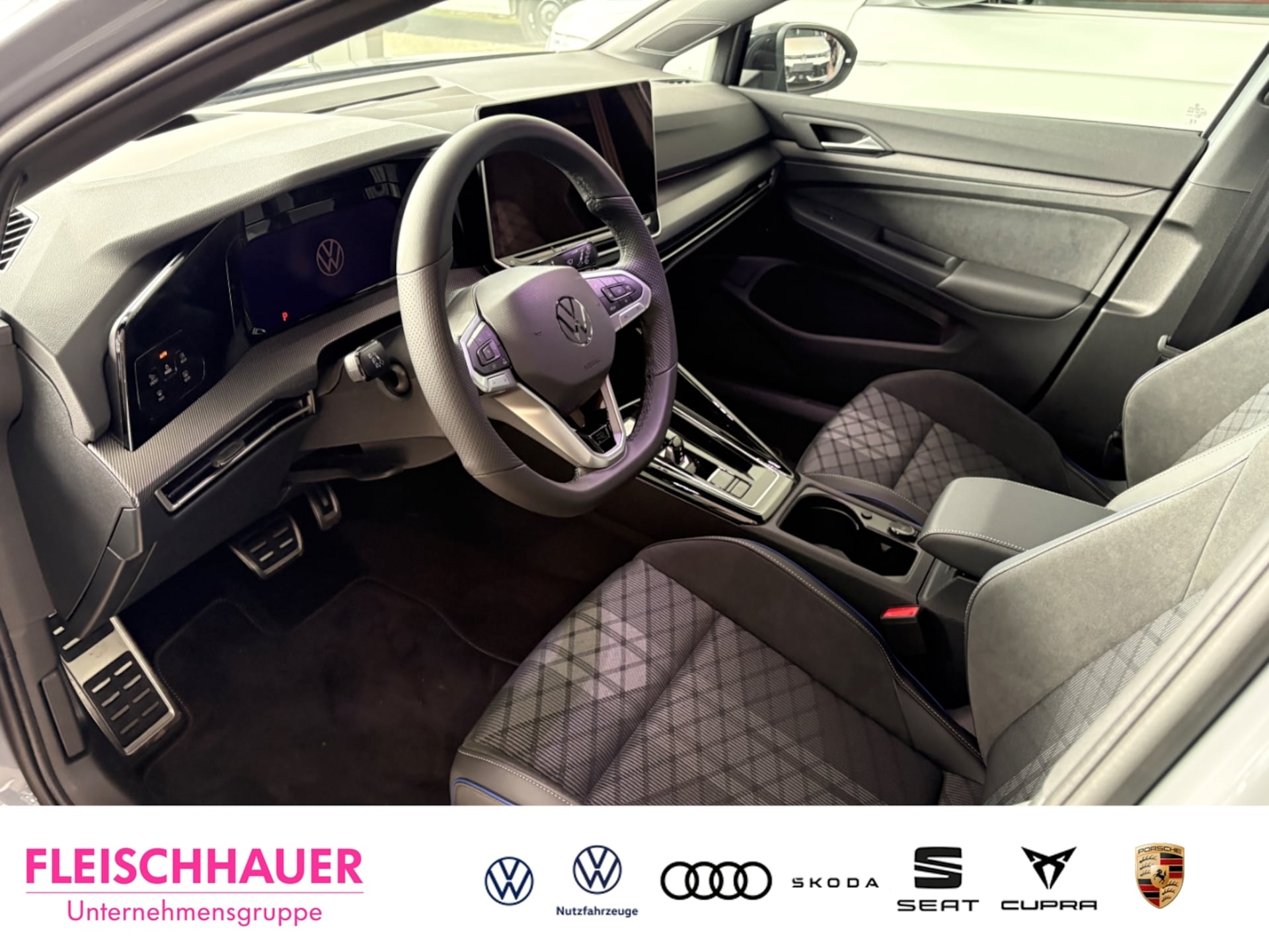 Volkswagen Golf R-Line