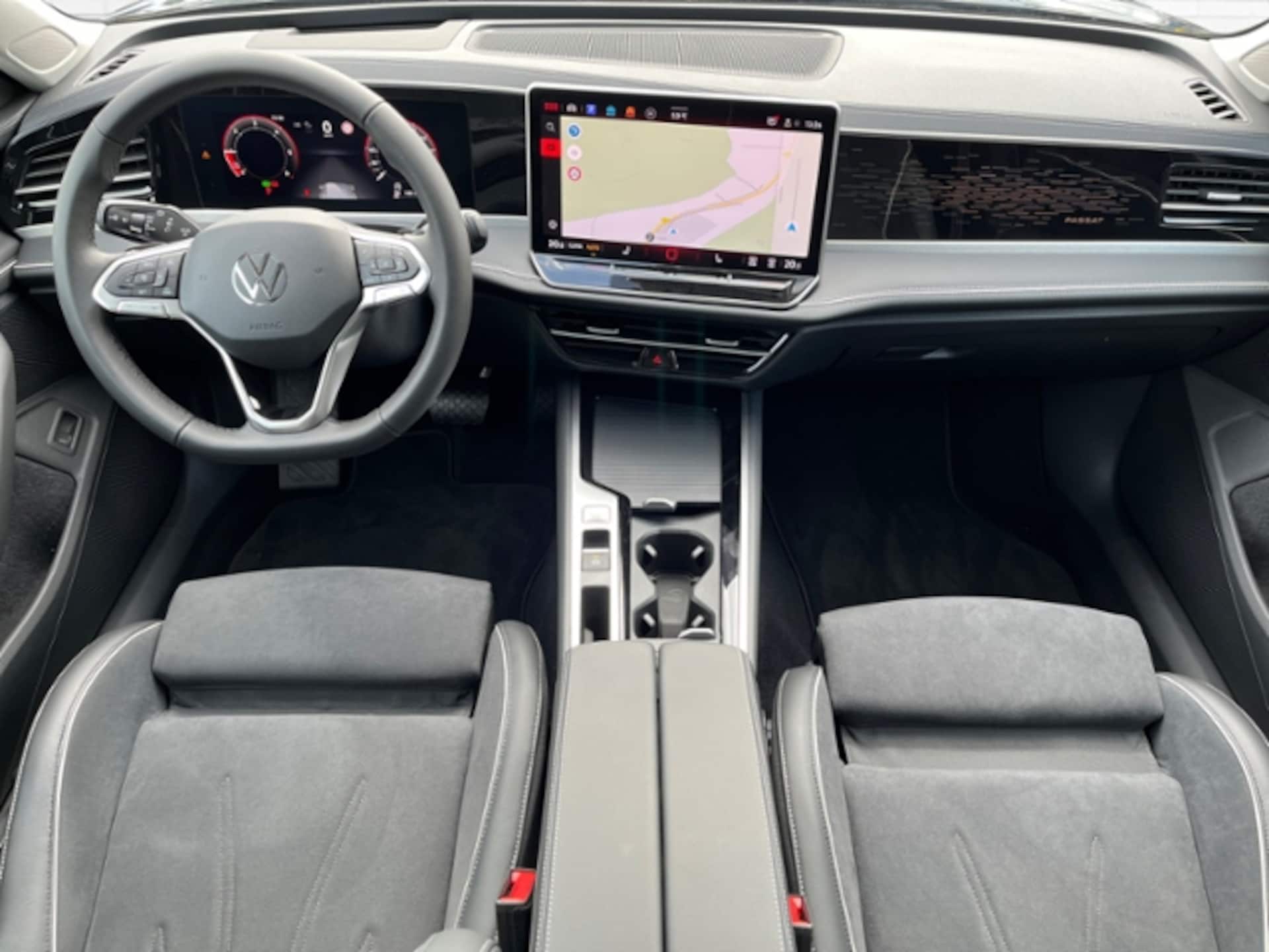 Volkswagen Passat Elegance