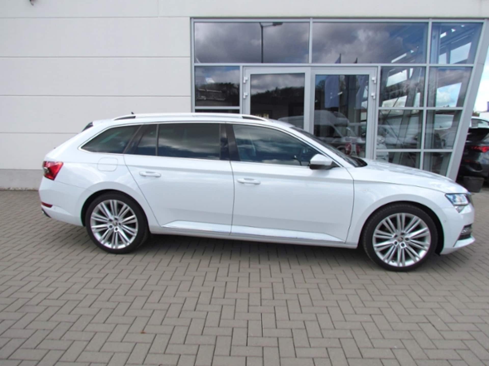 Skoda Superb Combi Laurin & Klement