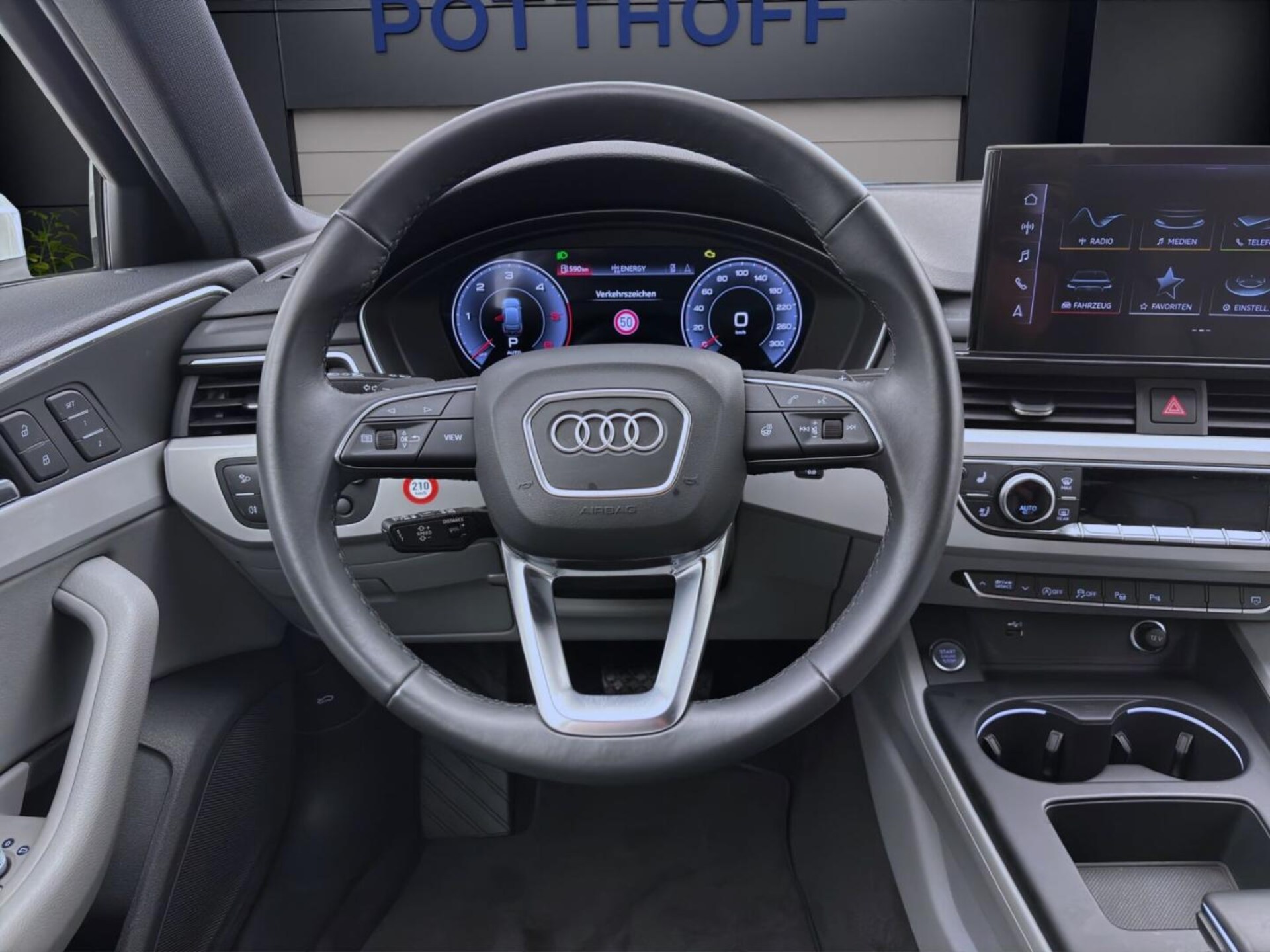 Audi A4 Avant Advanced