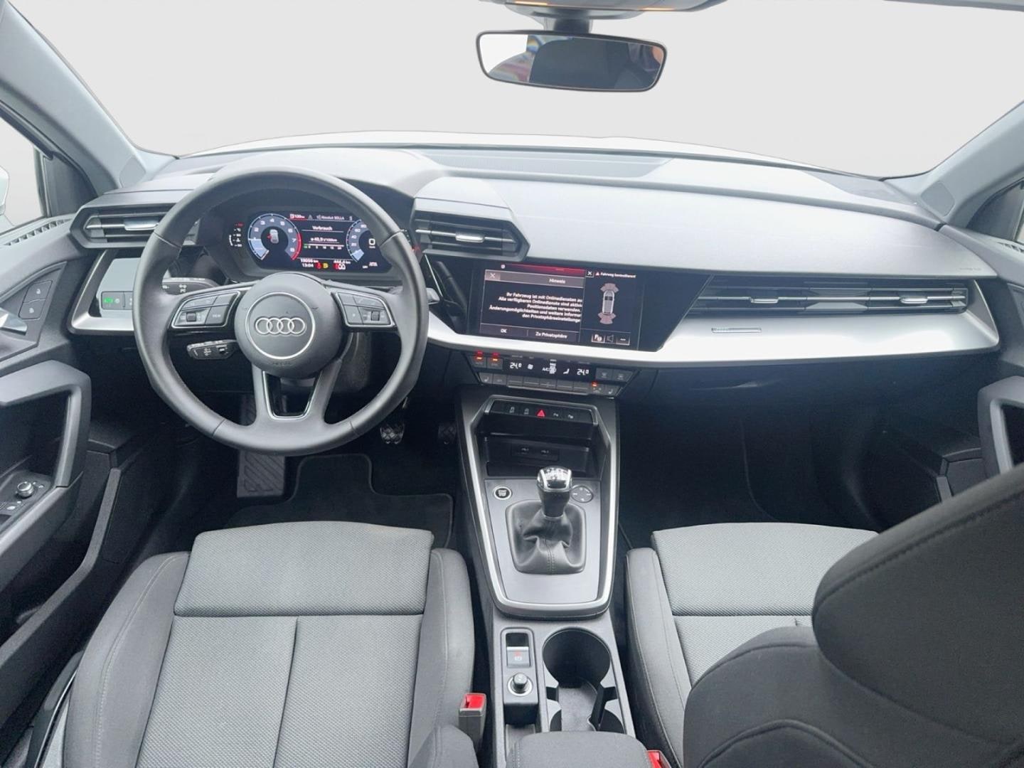 Bild über Audi A3 Sportback S line 30 TFSI Schaltgetriebe - für weitere Informationen kontaktieren Sie den Audi Partner