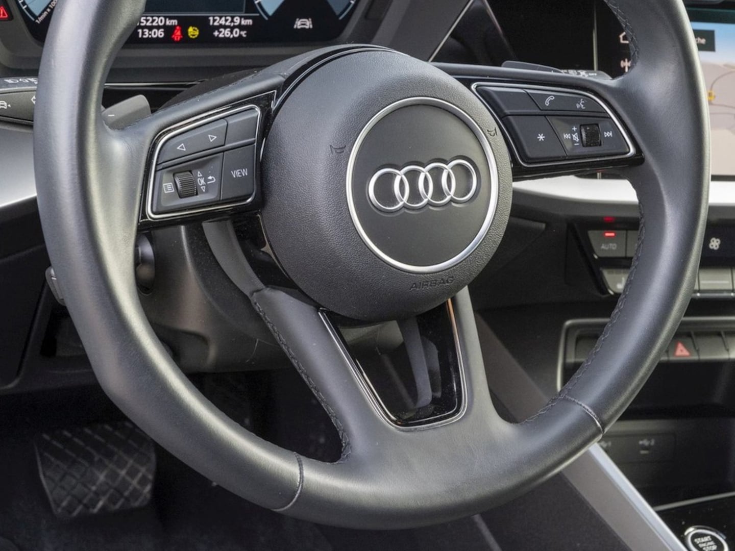 Bild über Audi A3 Sportback 30 TFSI S tronic - für weitere Informationen kontaktieren Sie den Audi Partner