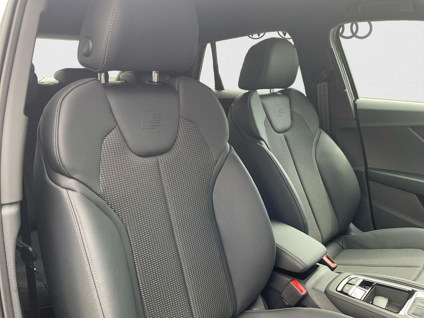 Bild über Audi Q2 S line 35 TFSI S tronic - für weitere Informationen kontaktieren Sie den Audi Partner