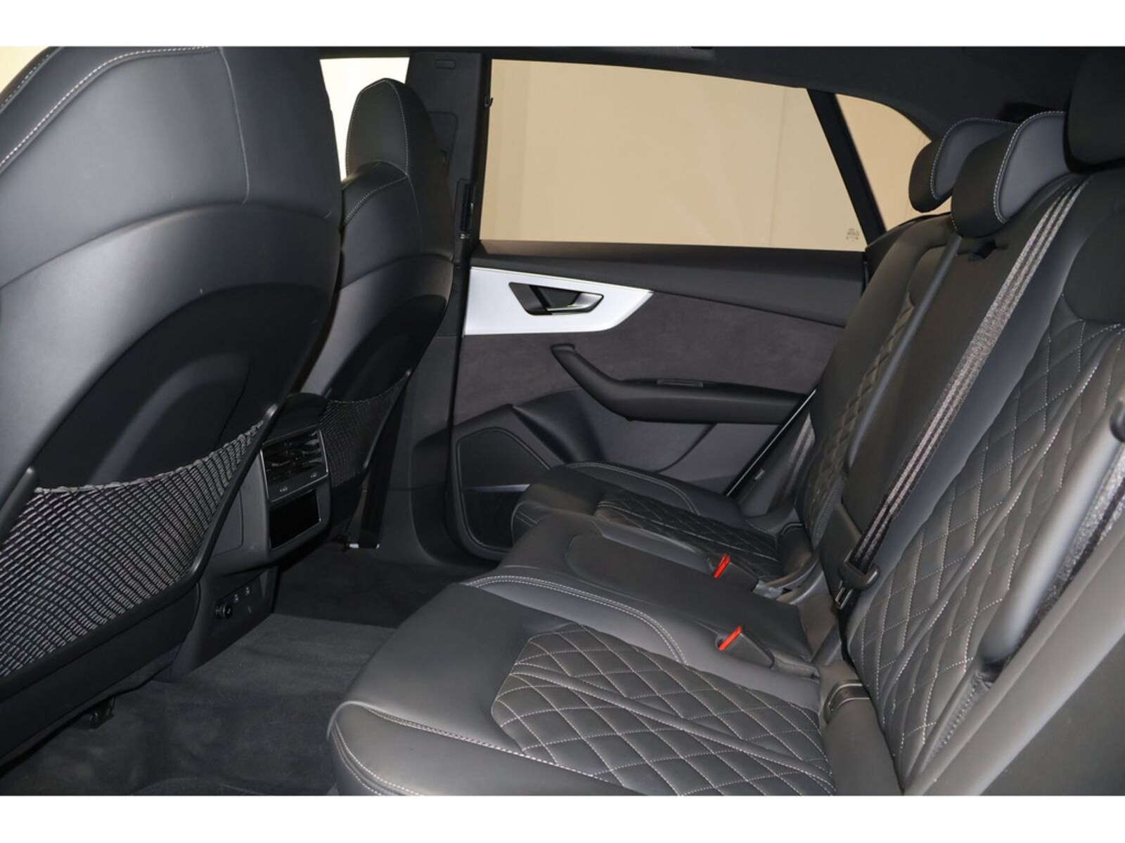 Audi Q8 – Bild 12