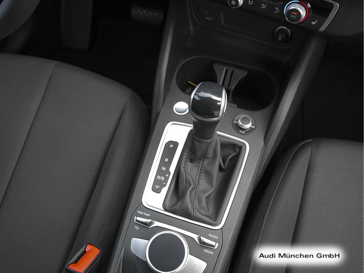 Bild über Audi Q2 35 TFSI S tronic - für weitere Informationen kontaktieren Sie den Audi Partner