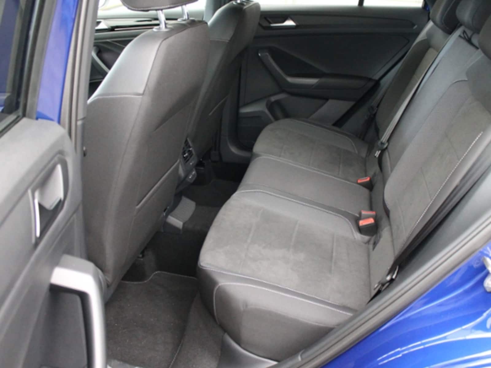 Volkswagen T-Roc – Bild 12