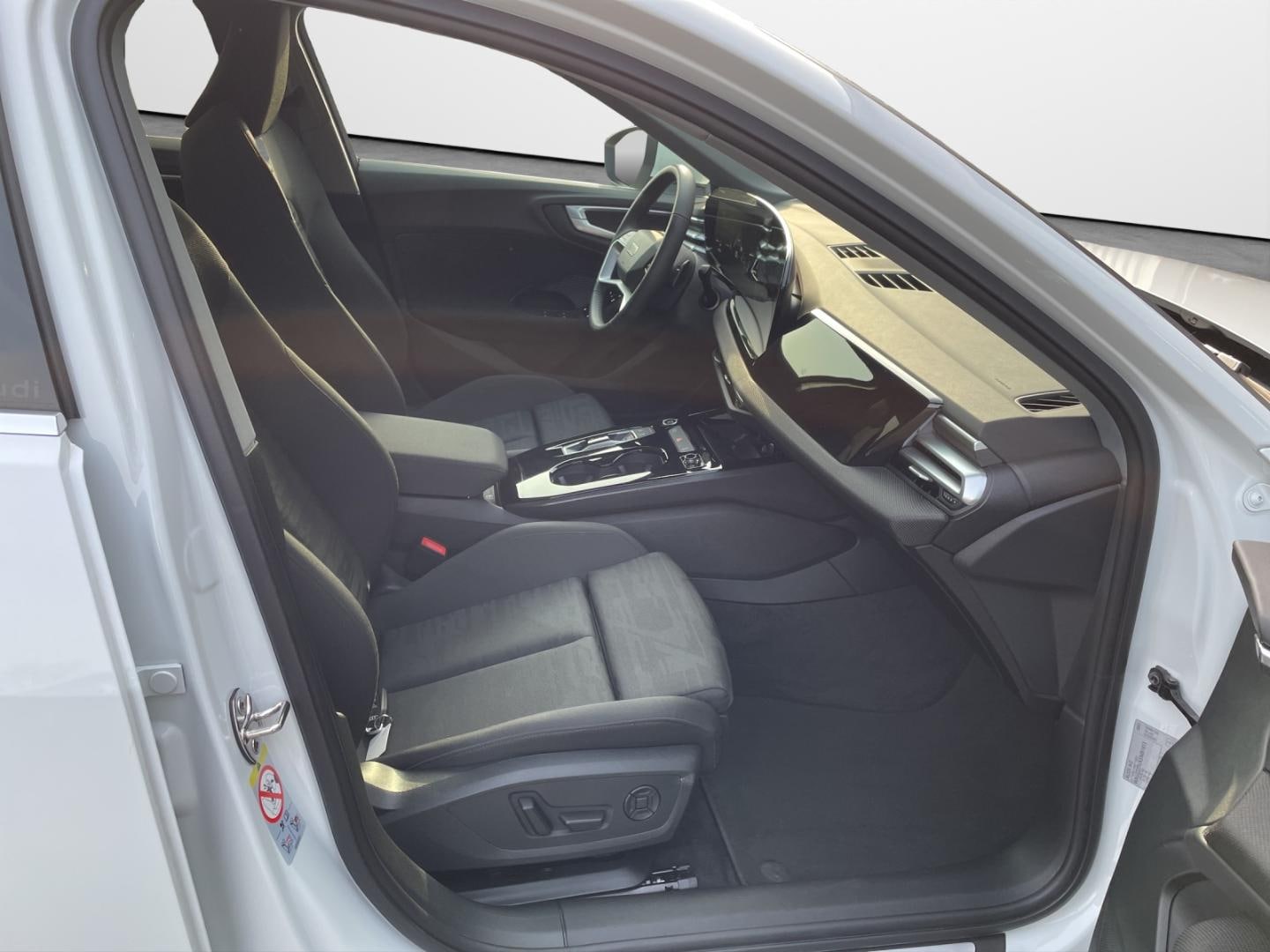 Bild über Audi A5 Avant TDI 150 kW S tronic - für weitere Informationen kontaktieren Sie den Audi Partner