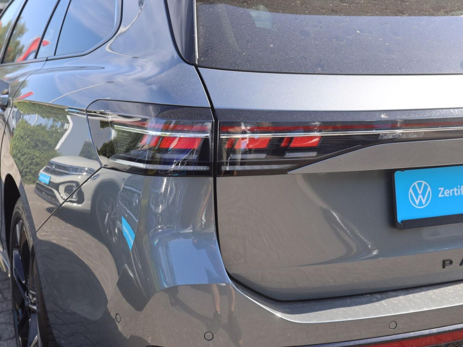 Volkswagen Passat – Bild 8