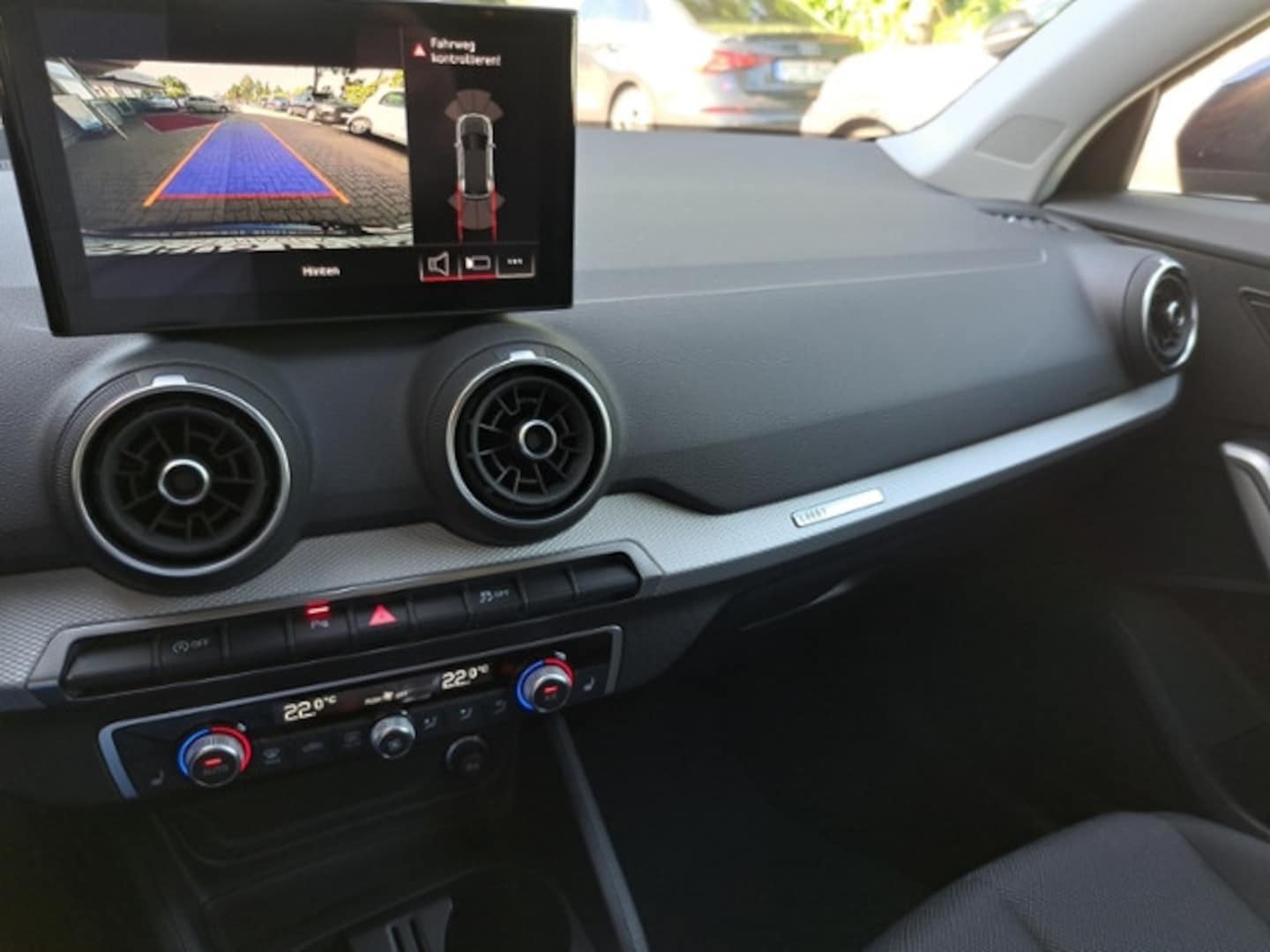 Bild über Audi Q2 advanced 35 TFSI S tronic - für weitere Informationen kontaktieren Sie den Audi Partner