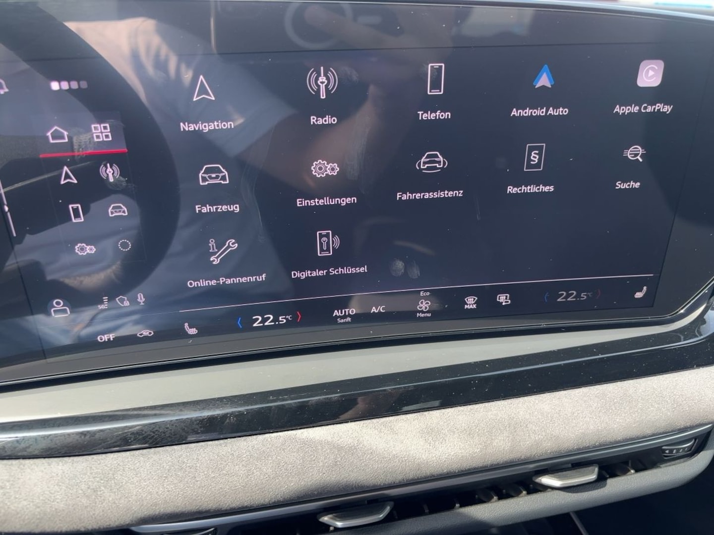 Bild über Audi A6 Avant TFSI quattro 270 kW S tronic - für weitere Informationen kontaktieren Sie den Audi Partner