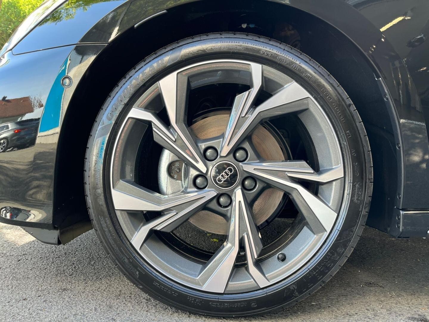 Bild über Audi A3 Sportback S line 35 TFSI S tronic - für weitere Informationen kontaktieren Sie den Audi Partner