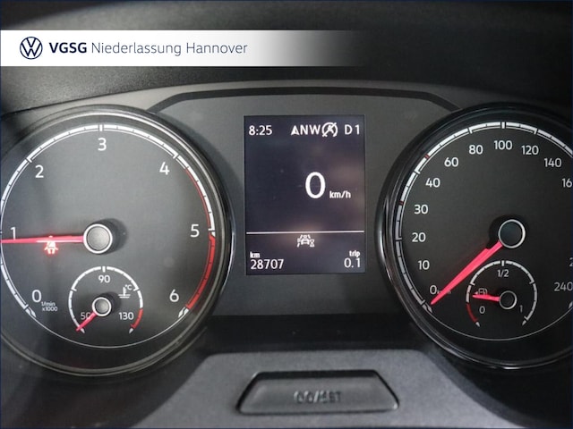 Volkswagen T6.1 Caravelle larger