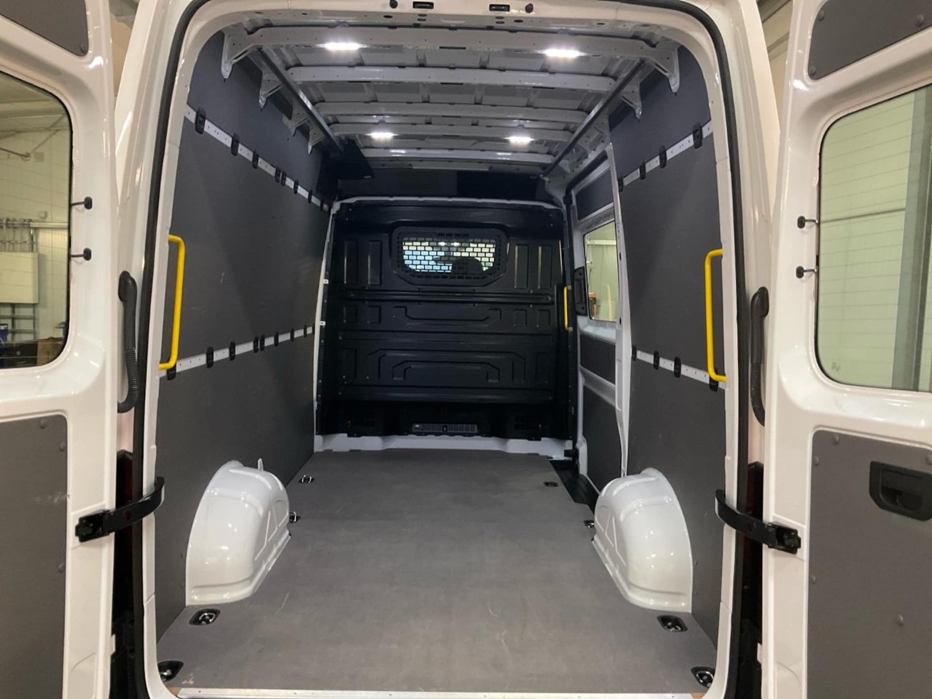 Volkswagen Crafter Kasten mittlerer Radstand