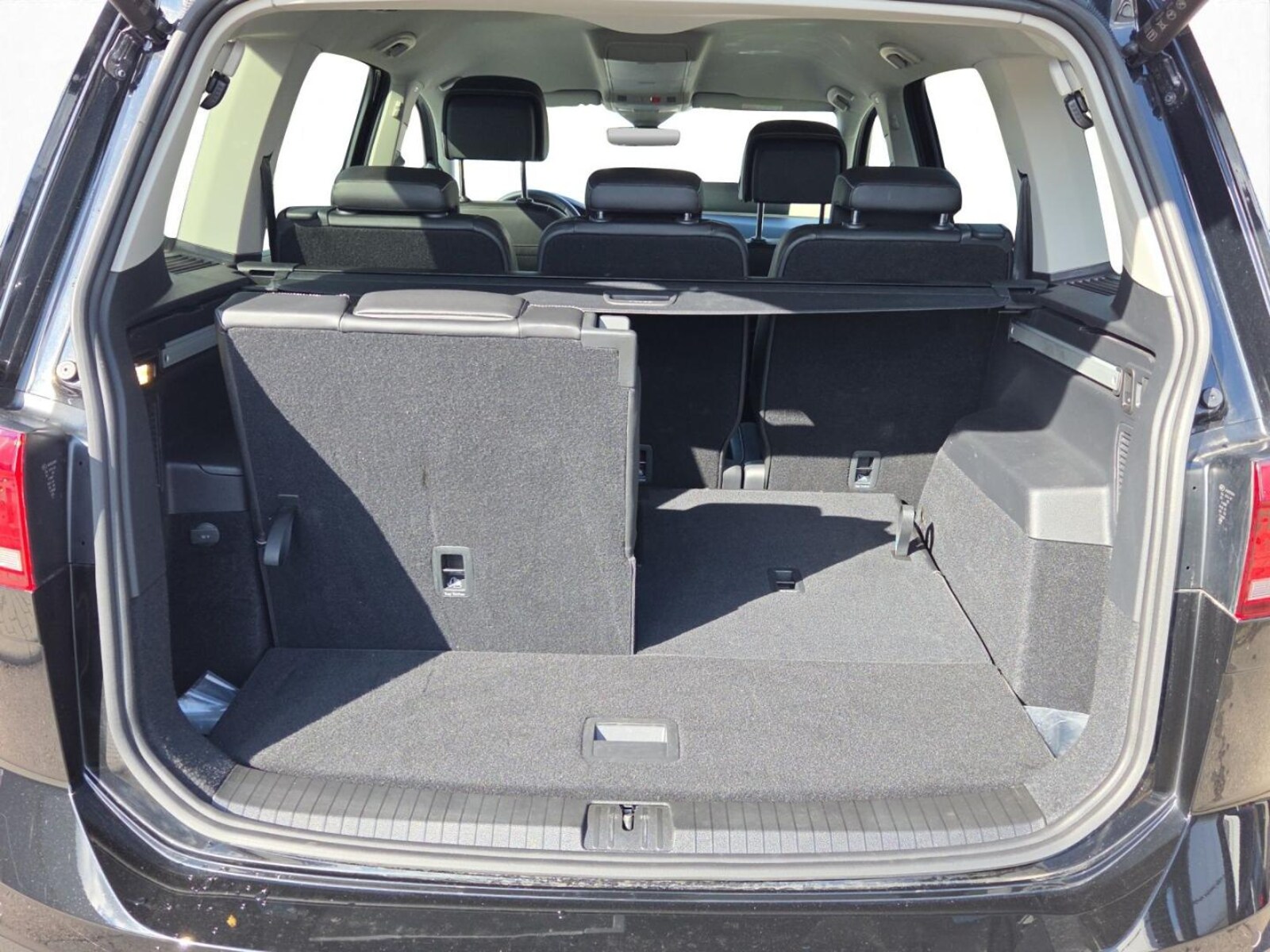 Volkswagen Touran – Bild 14