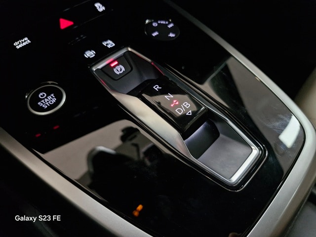 Audi Q4 e-tron 40 Premium 150, 00 kW 10