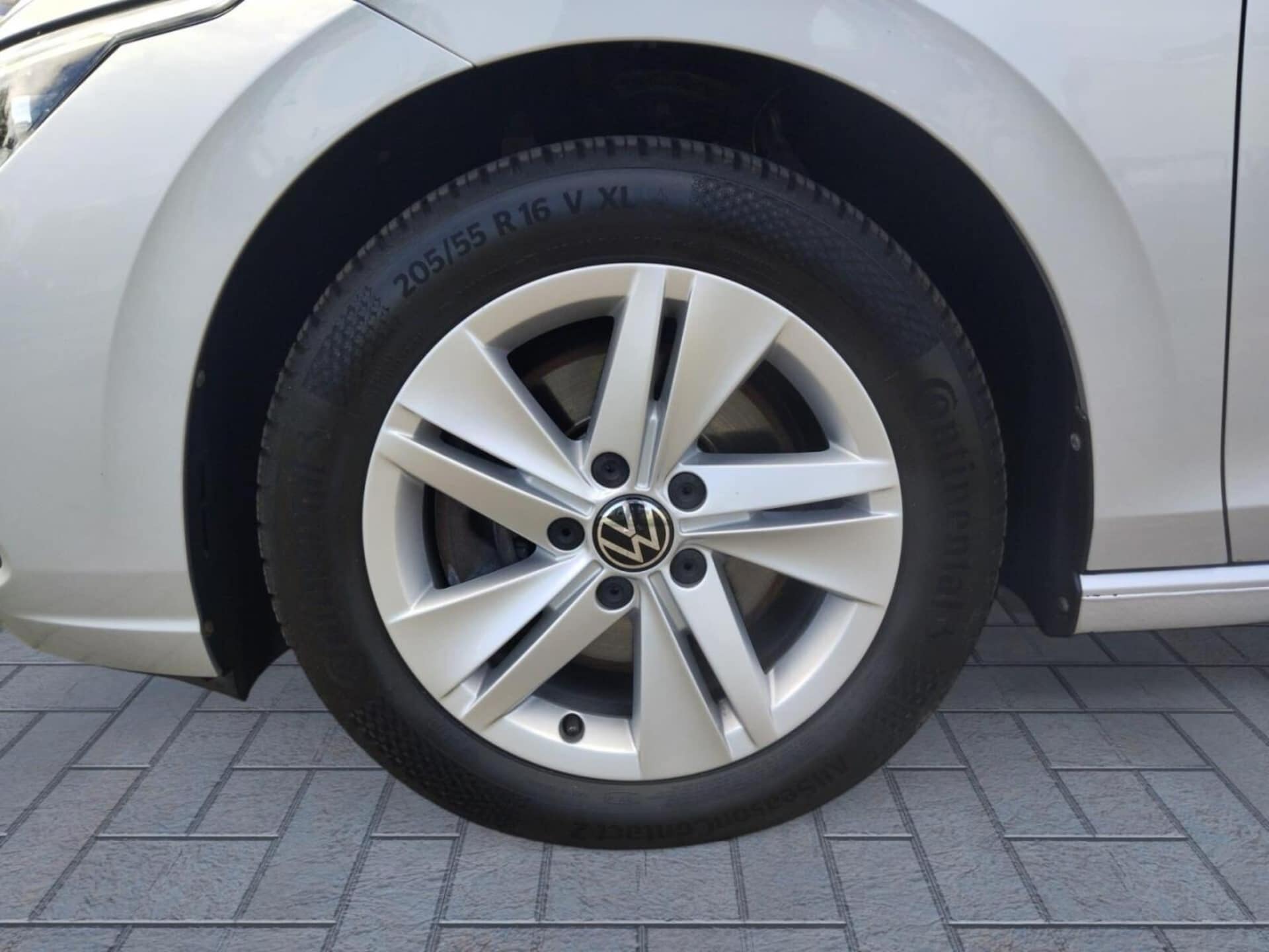 Volkswagen Golf Variant Life