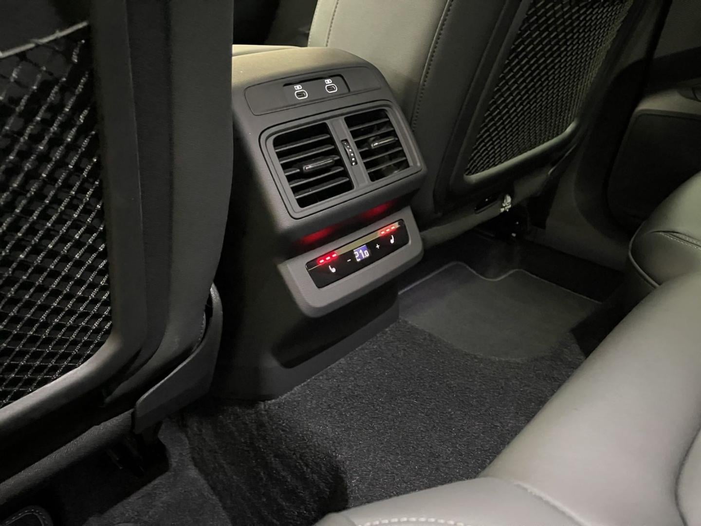 Bild über Audi Q5 SUV TDI quattro 150 kW S tronic - für weitere Informationen kontaktieren Sie den Audi Partner