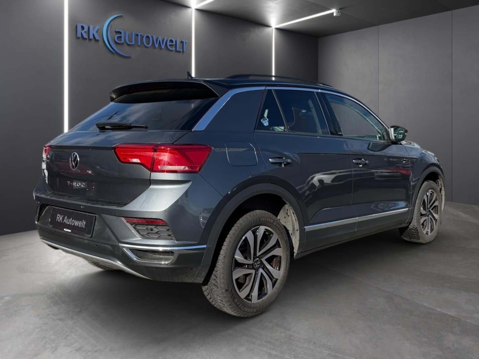 Volkswagen T-Roc Active