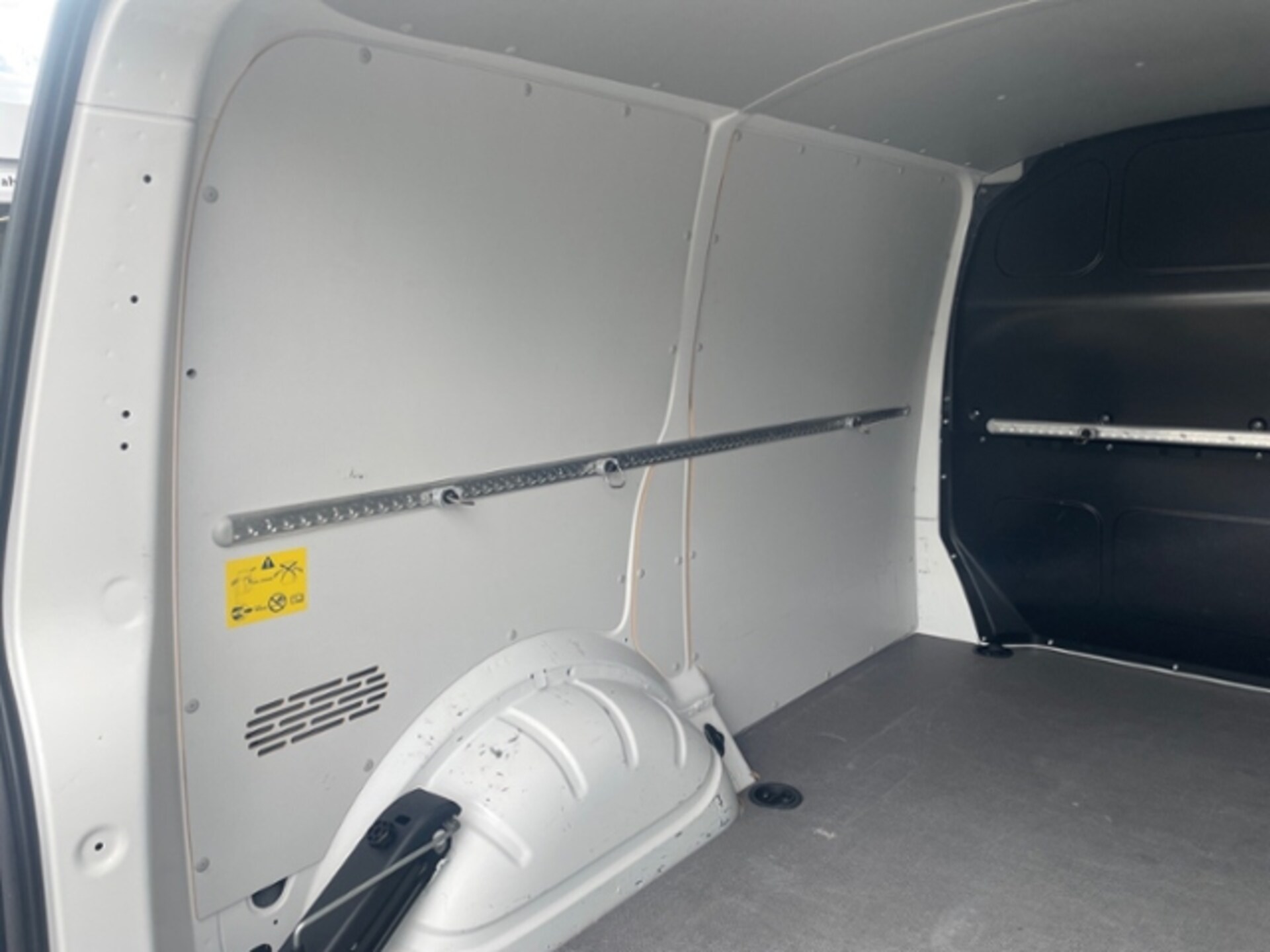 Volkswagen T6.1 Transporter Kasten kurzer Radstand EcoProfi