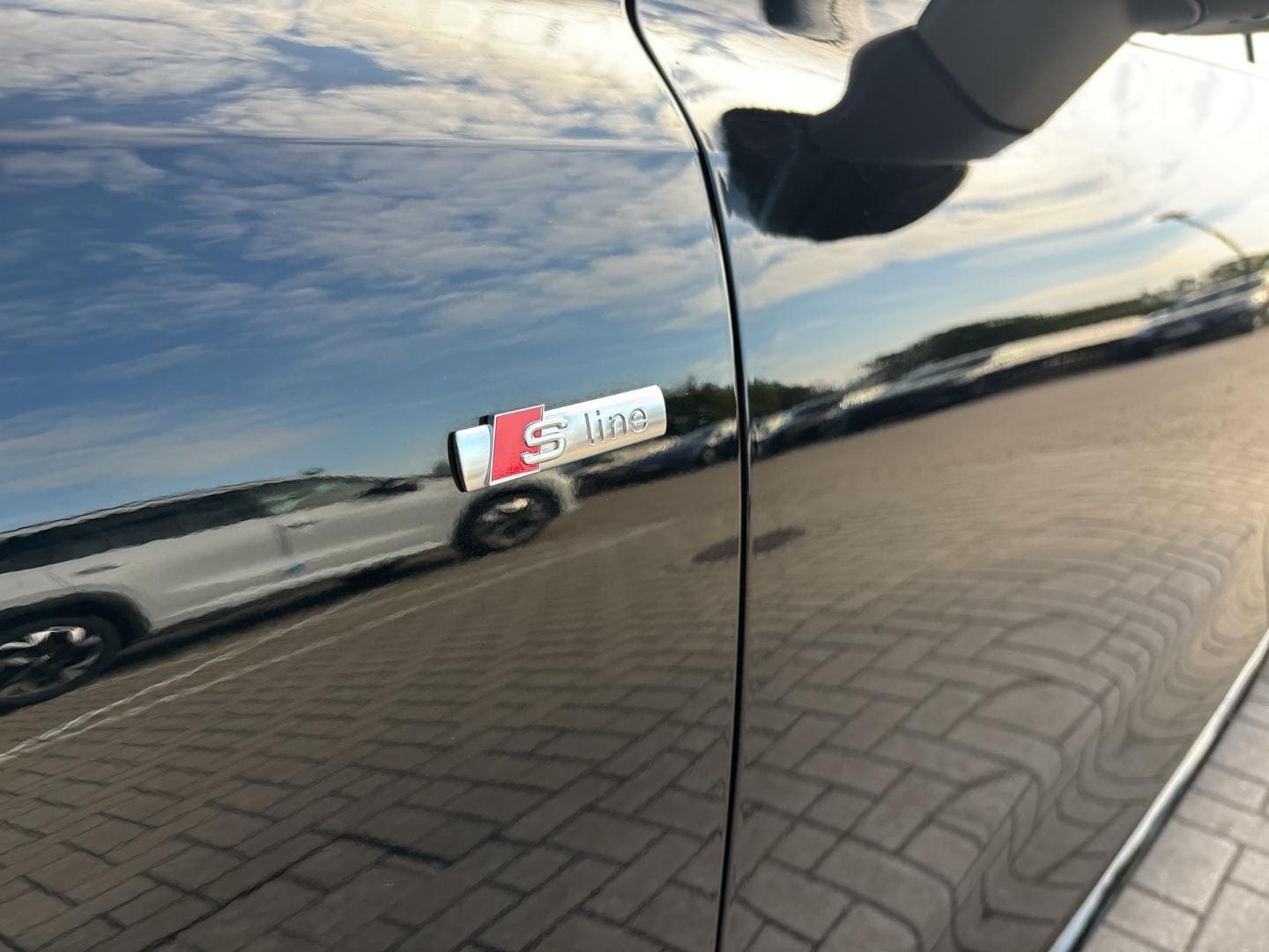 Bild über Audi A6 Limousine TFSI 150 kW S tronic - für weitere Informationen kontaktieren Sie den Audi Partner
